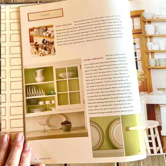 Vintage Hardcover Martha Stewart “Good Things for Organizing”, 2001 - Picture 13 of 15